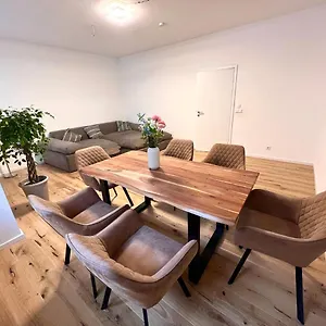 Keek Apartment